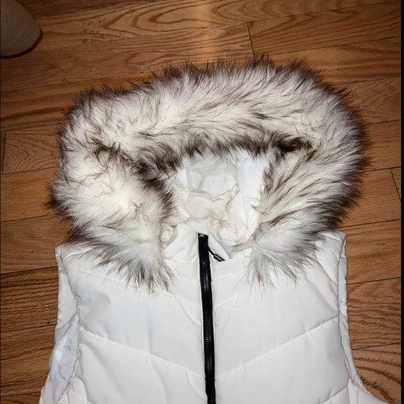 Micheal Kors vest - Picture 2 of 4